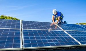 Installation et mise en production des panneaux solaires photovoltaïques à Pluneret